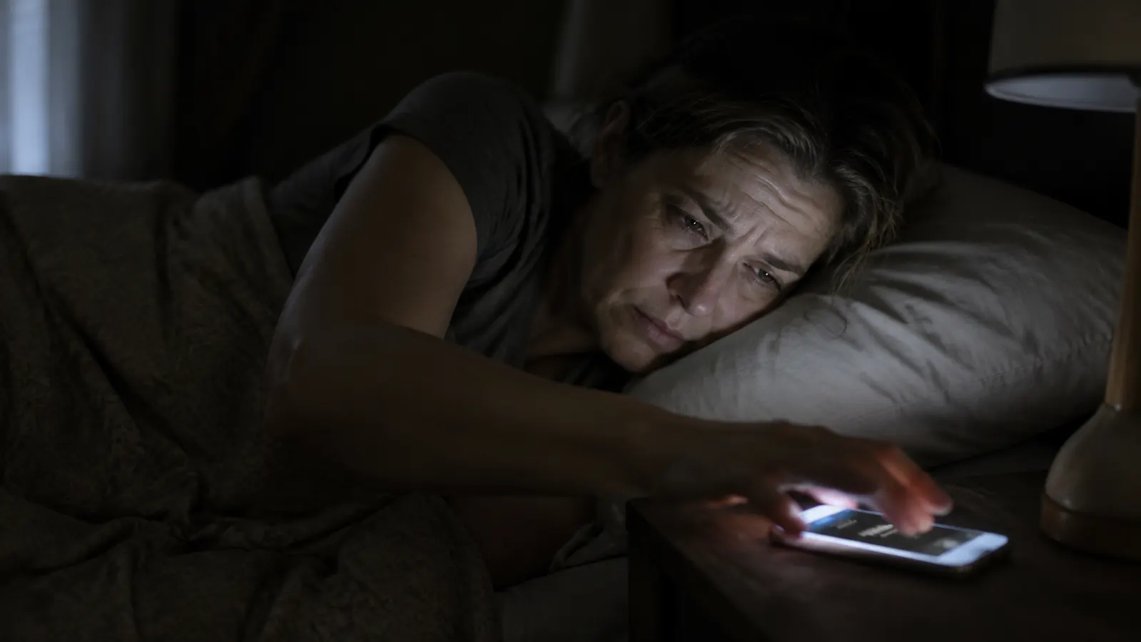 How to Wake Up Without Feeling Groggy Using a Sunrise Alarm Clock